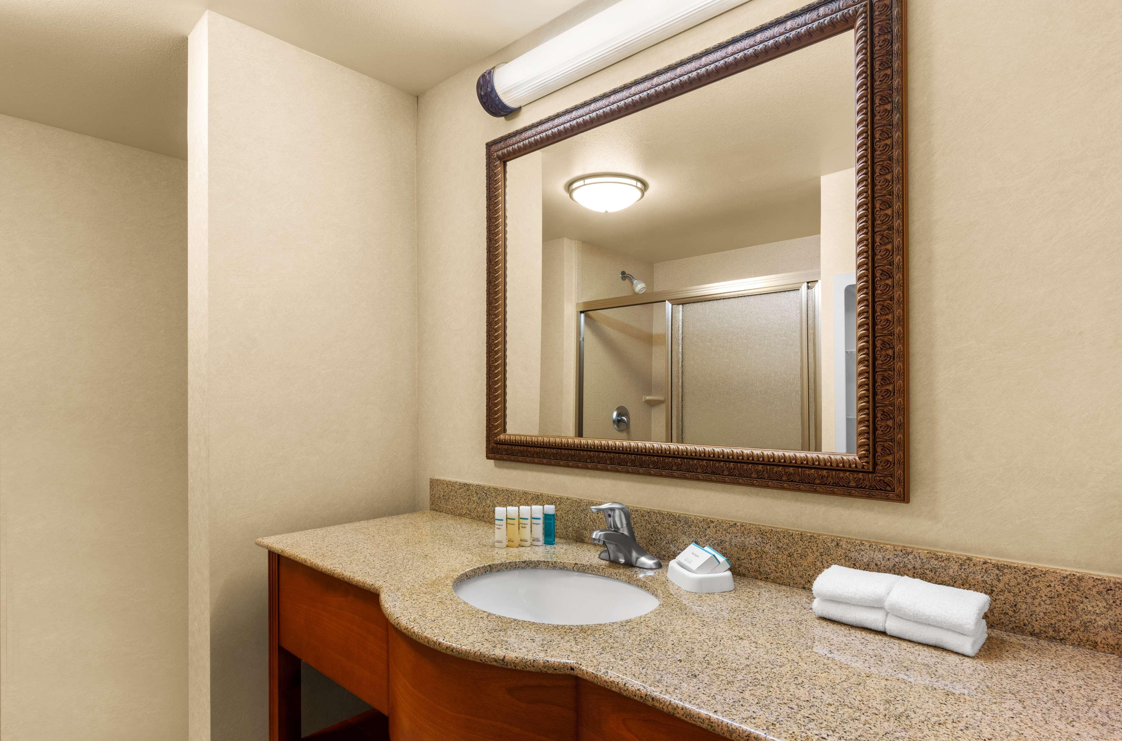 Hampton Inn & Suites Burlington Eksteriør bilde