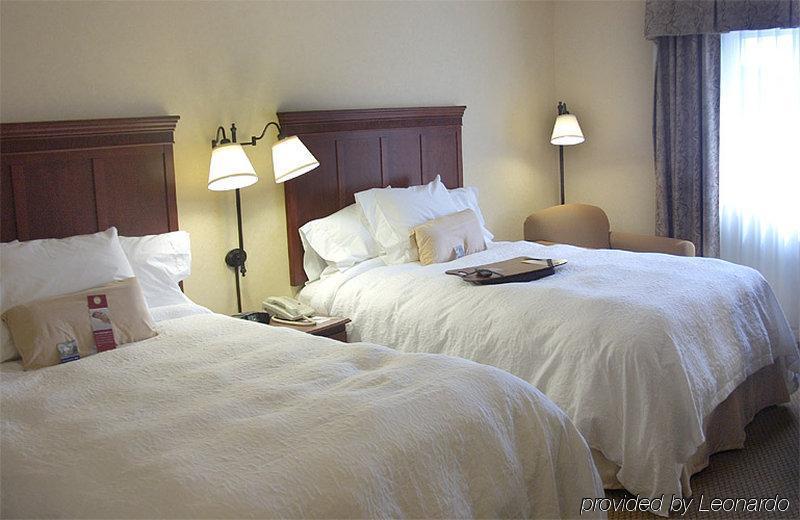 Hampton Inn & Suites Burlington Rom bilde