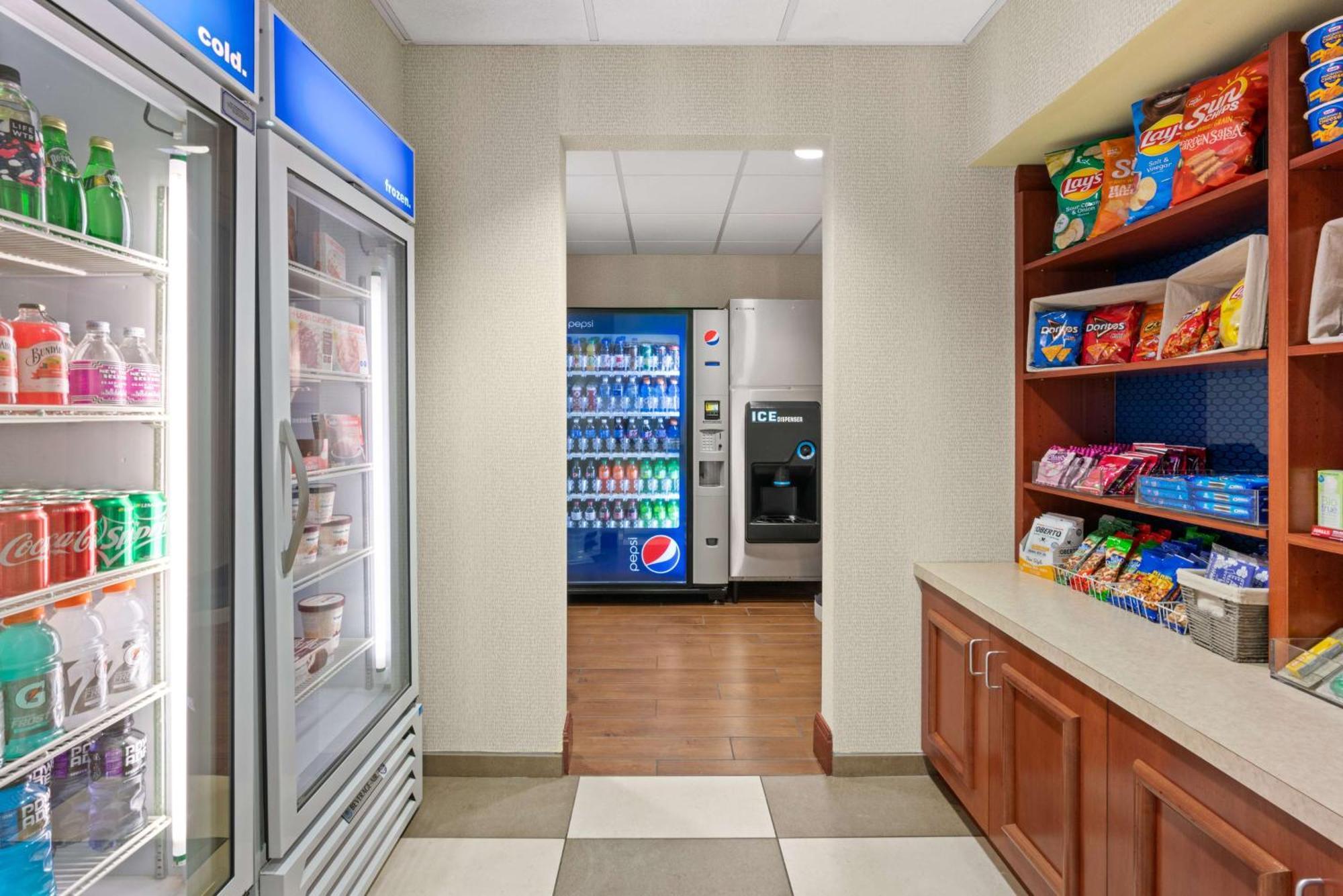 Hampton Inn & Suites Burlington Eksteriør bilde