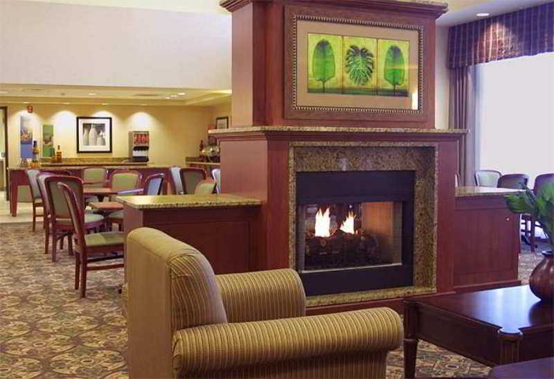 Hampton Inn & Suites Burlington Restaurant bilde
