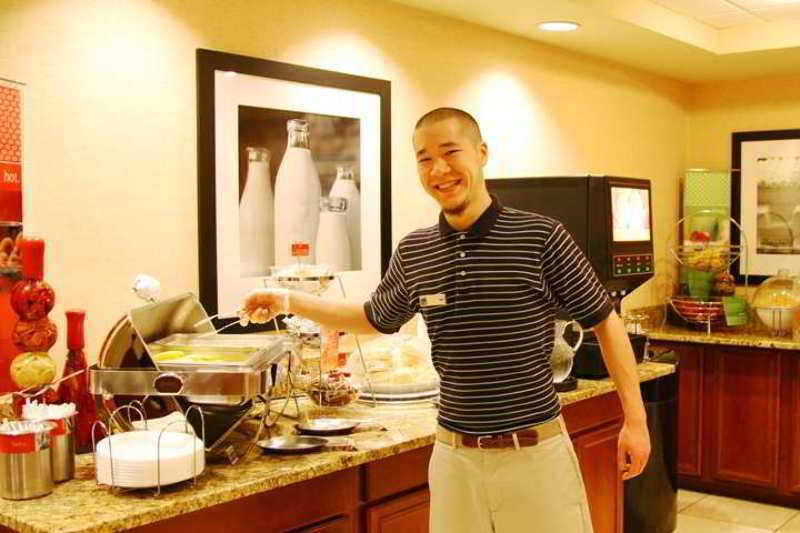 Hampton Inn & Suites Burlington Restaurant bilde