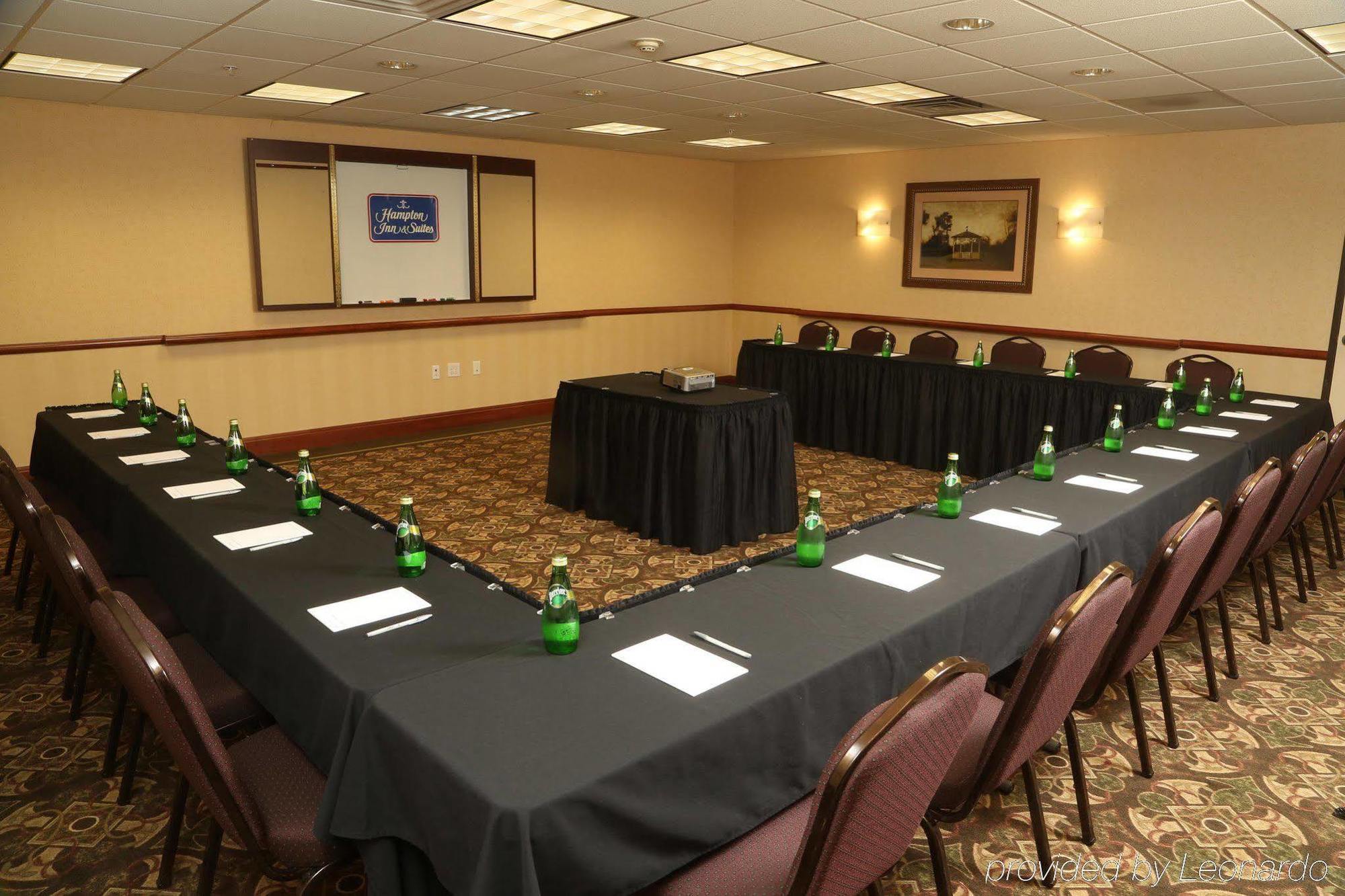 Hampton Inn & Suites Burlington Eksteriør bilde